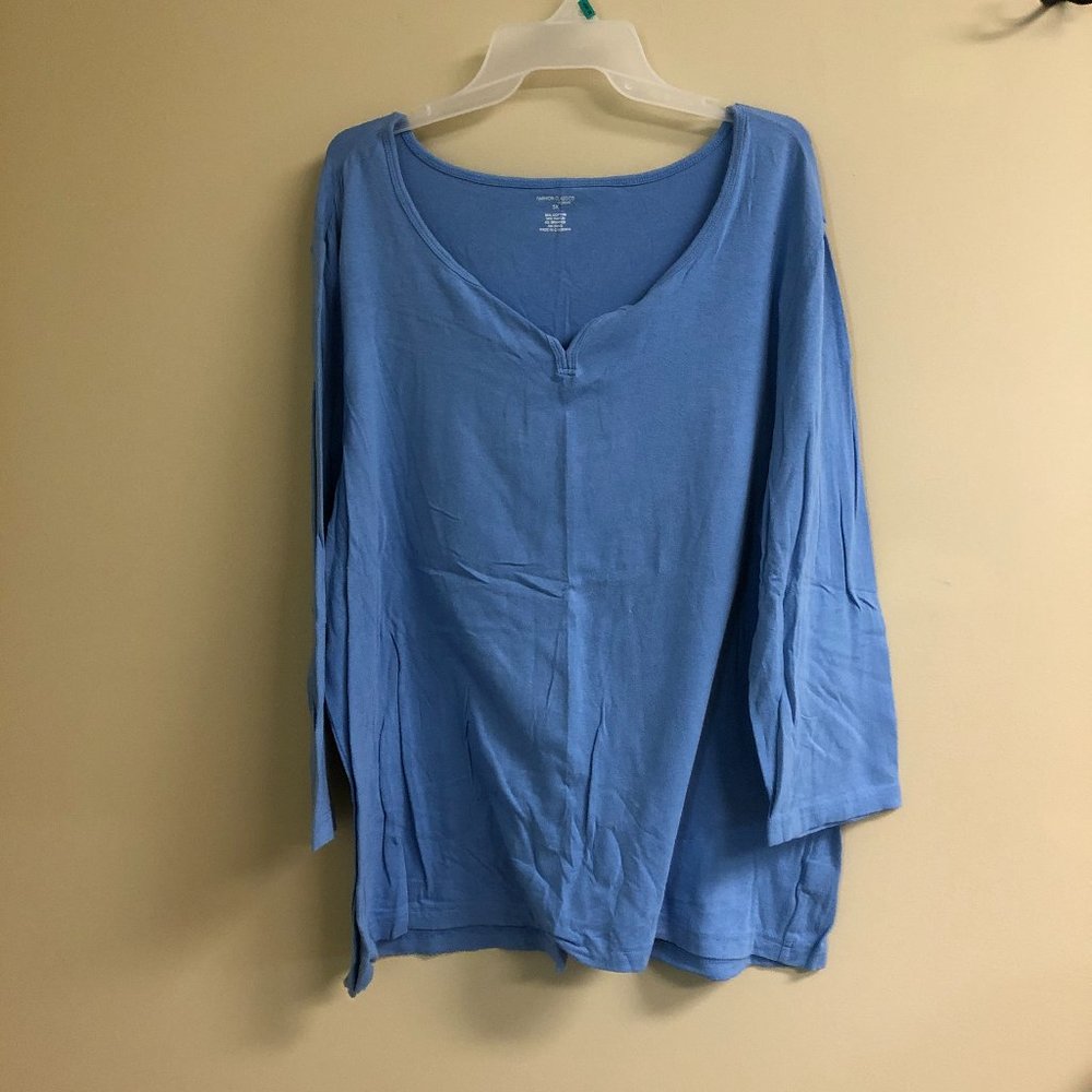 **Donating soon** Fashion Classics Top